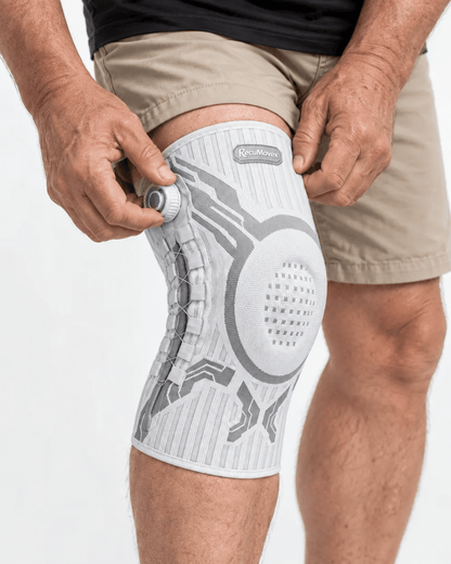 RecuMovex adjustable dial knee brace